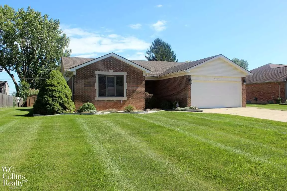 Harrison Twp, MI 48045,39050 Clearview St