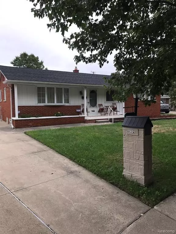 23301 S BROOKSIDE Drive, Dearborn Heights, MI 48125 2320