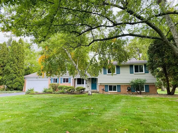 3971 NORMANWOOD, West Bloomfield, MI 48323 1746