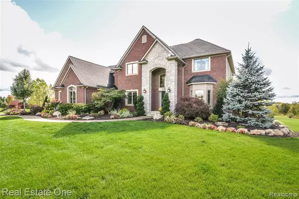 Howell, MI 48843-6153,1302 STARLIGHT CRT