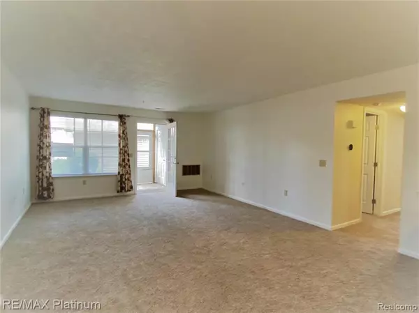 Ann Arbor, MI 48108,1523 LONG MEADOW Trail