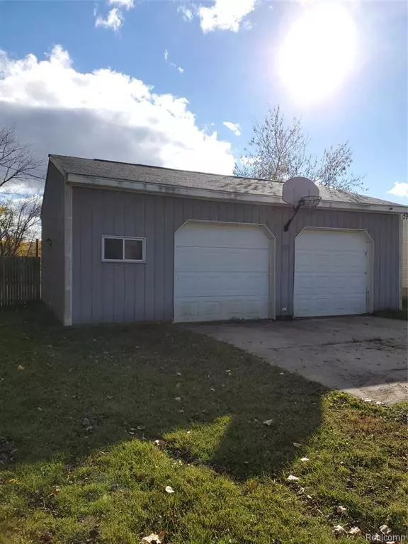 Mayville, MI 48744-,345 O'BRIEN RD