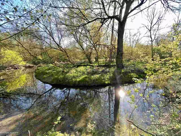 0 Omo, Lenox, MI 48050