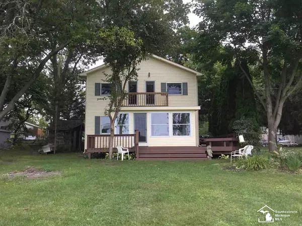 4671 Parker Drive, Howell, MI 48843