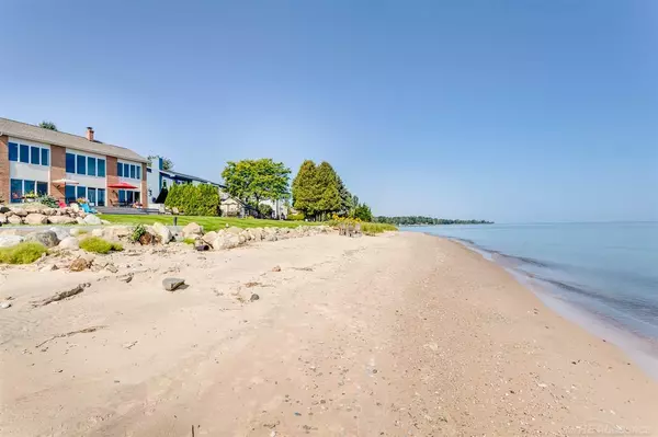 Port Sanilac, MI 48469,1004 Lakeside