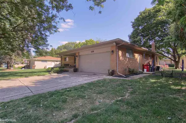 Clinton Township, MI 48036,18666 Omega Street