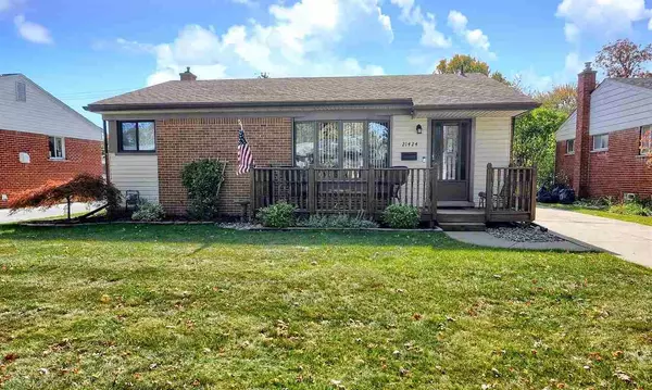 21424 Parkway, Saint Clair Shores, MI 48082