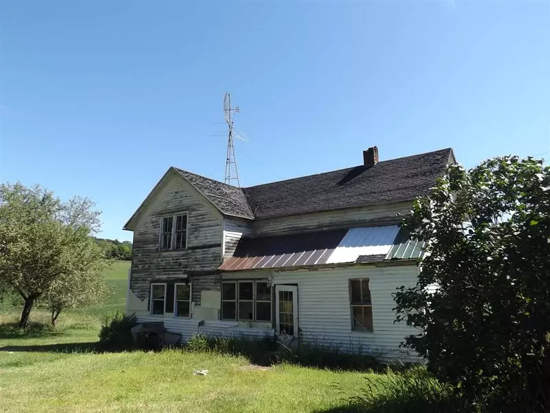 N540 Geier Rd, Wonewoc, WI 53968