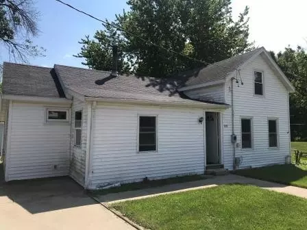 113 State St, Mazomanie, WI 53560