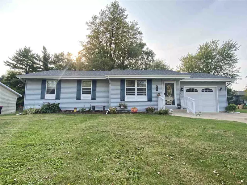 408 Hart Dr, Clinton, WI 53525-9102