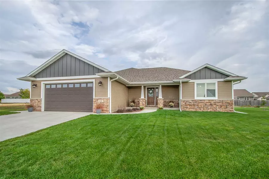 2021 Goldfinch Ln, Sauk City, WI 53583