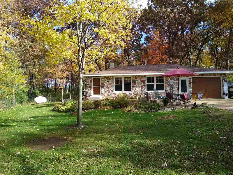 N230 13th Rd, Pardeeville, WI 53954