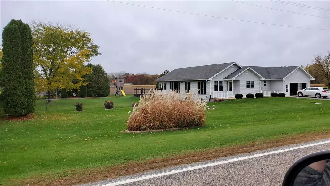 S9945 County Road E, Sauk City, WI 53583