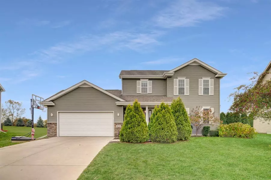 825 Cheshire Castle Way, Verona, WI 53593