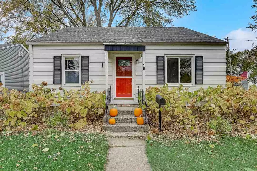 18 Harding St, Madison, WI 53714