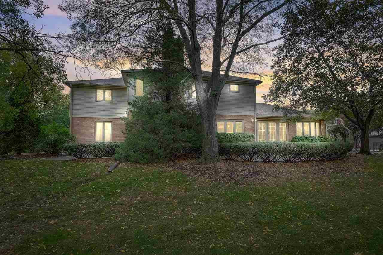 Brookfield, WI 53045,18065 Le Chateau Dr
