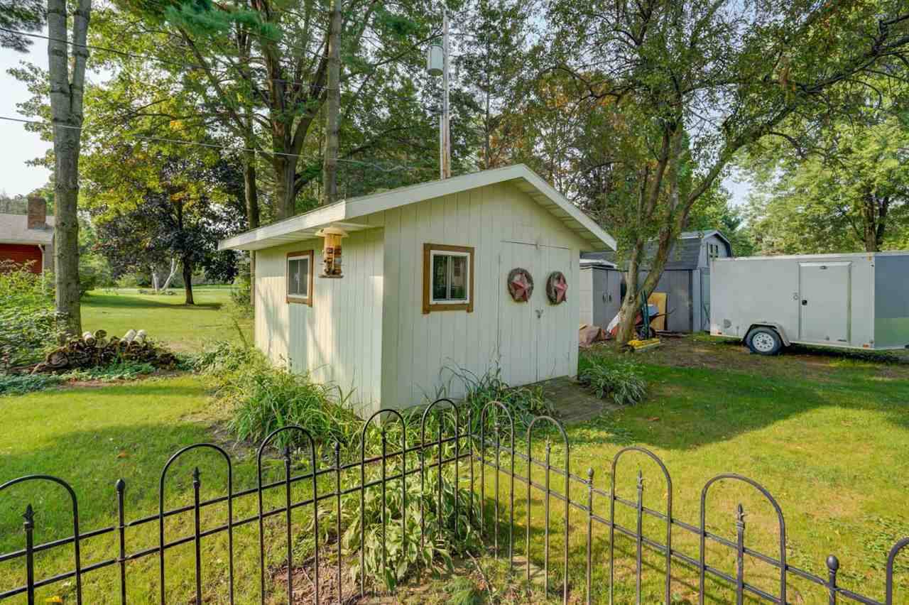 Waunakee, WI 53597,5595 La Buwi Ln