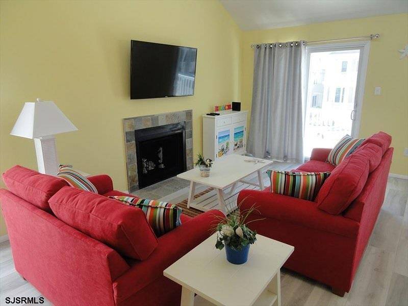 Ocean City, NJ 08226,832 Brighton #2