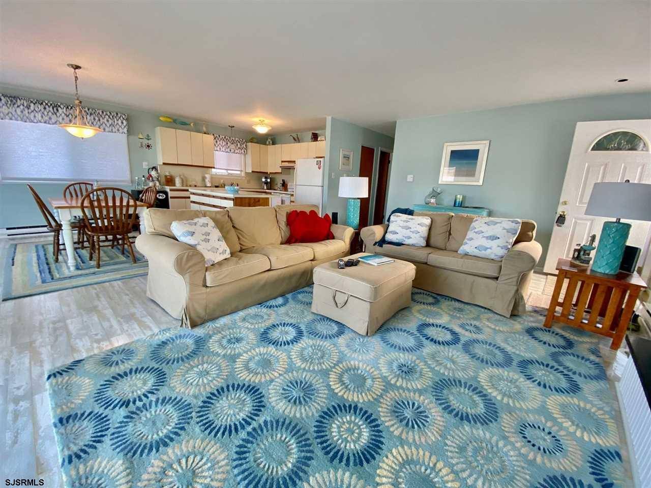 Ocean City, NJ 08226,4616 West Ave. #1