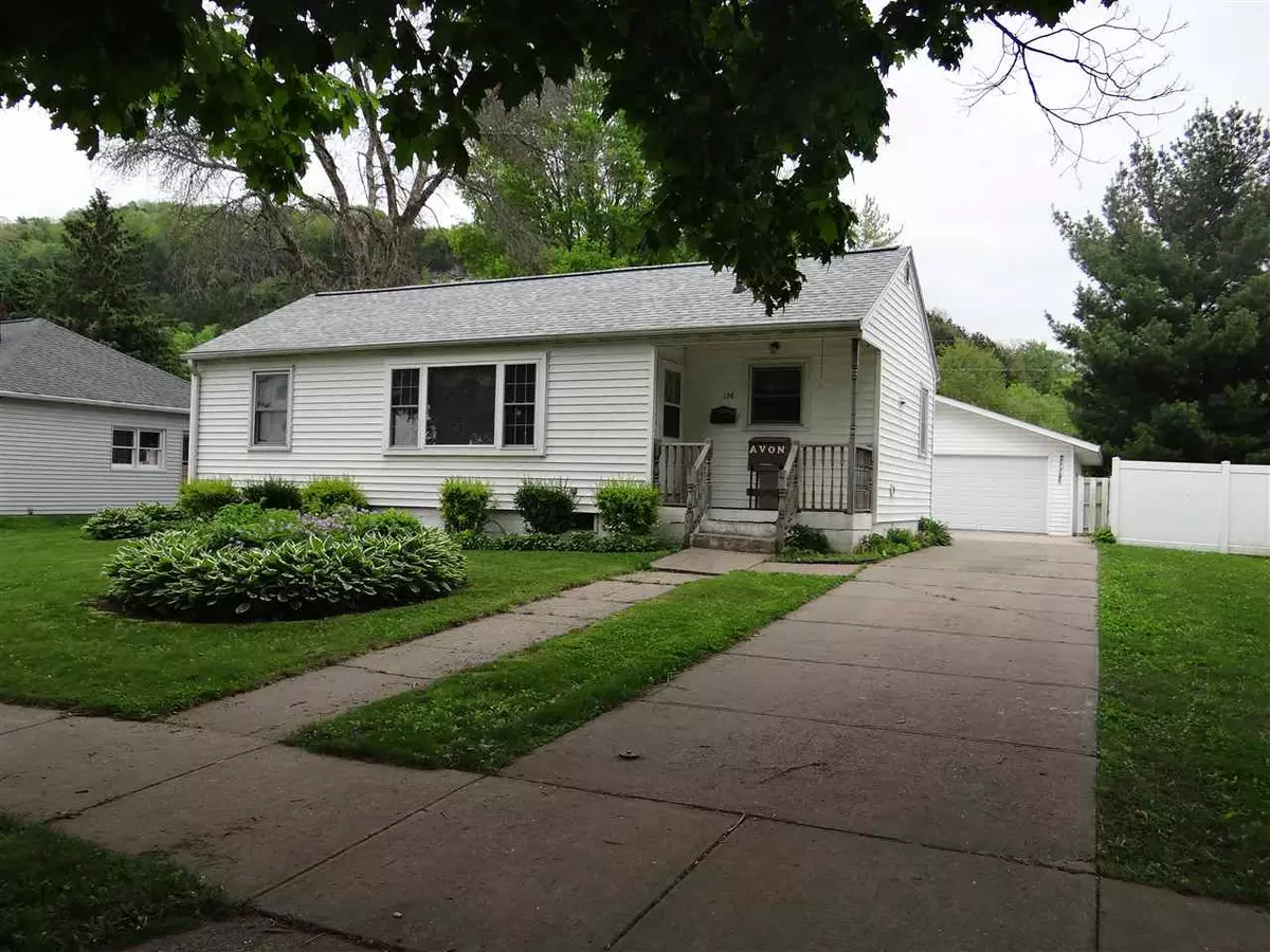 Prairie Du Chien, WI 53821,156 ST LO Dr