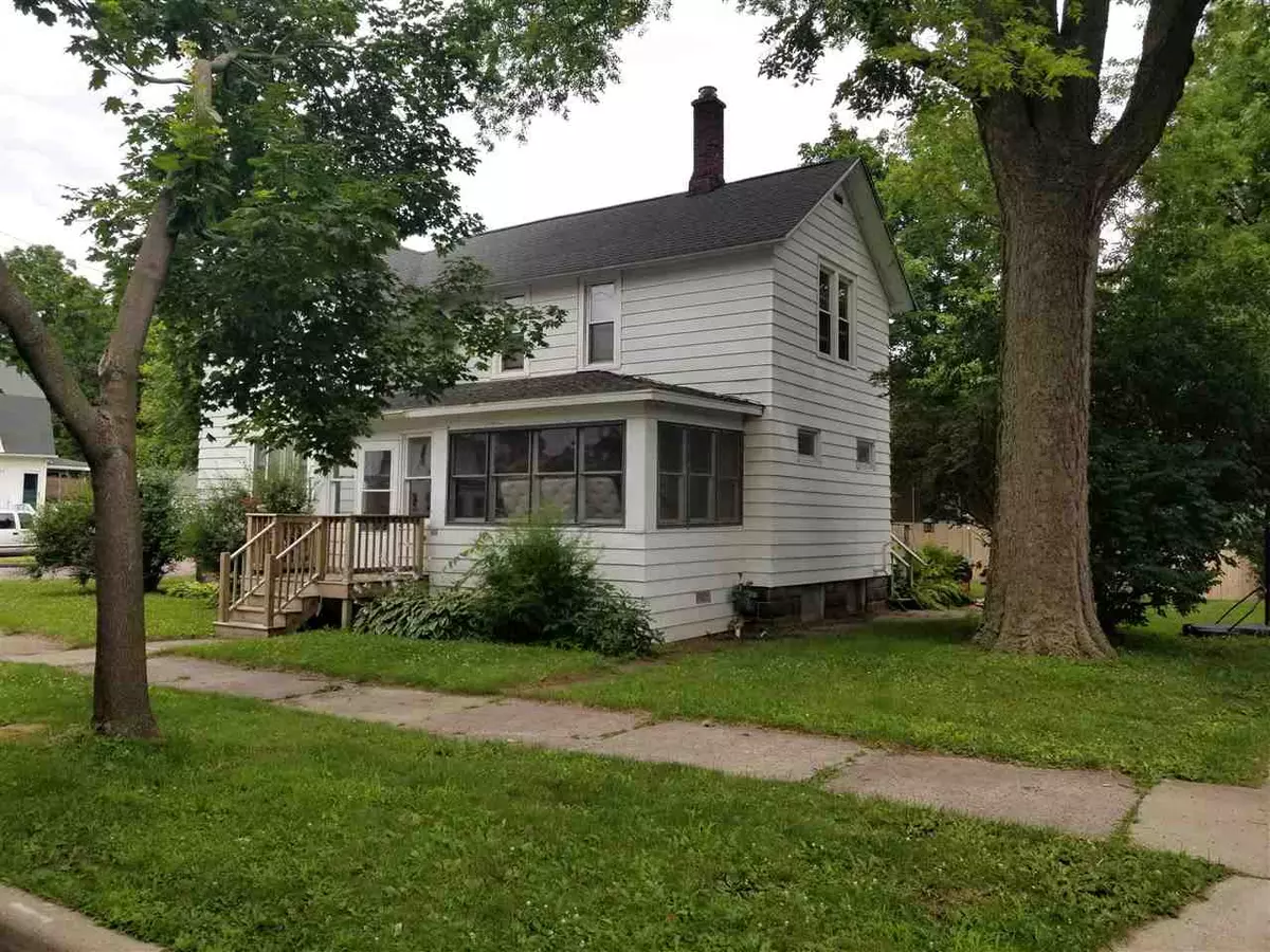 Reedsburg, WI 53959,448 N Walnut St