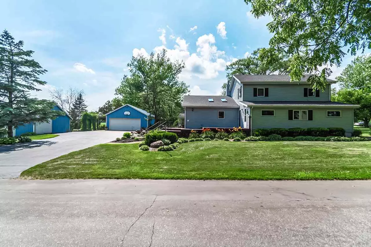 Darien, WI 53114,2471 N Sheldon St