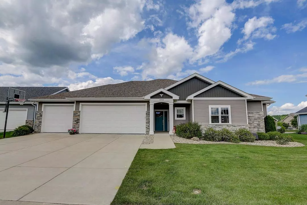 Middleton, WI 53562,9908 White Fox Ln