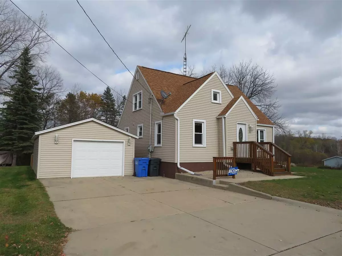 Pardeeville, WI 53954,804 E Chestnut St