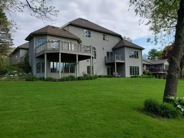 Deforest, WI 53532,7026 Bridgeman Rd