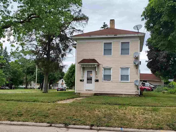 957 W Grand Ave, Beloit, WI 53511