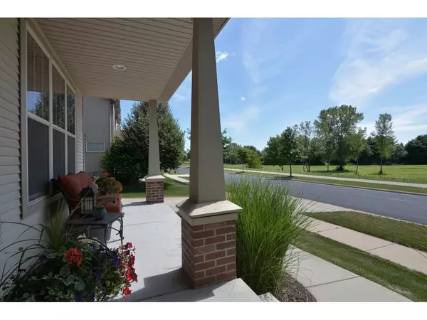 Middleton, WI 53562,8786 White Coral Way