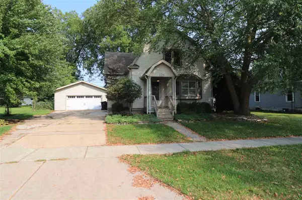 1702 Highland Ave, Janesville, WI 53548