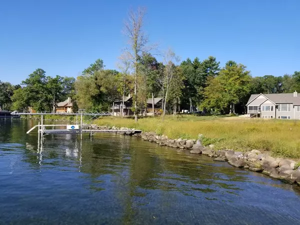 Green Lake, WI 54941,N5504 Shore Dr