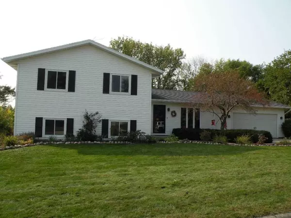 Ripon, WI 54971,570 Russell Dr