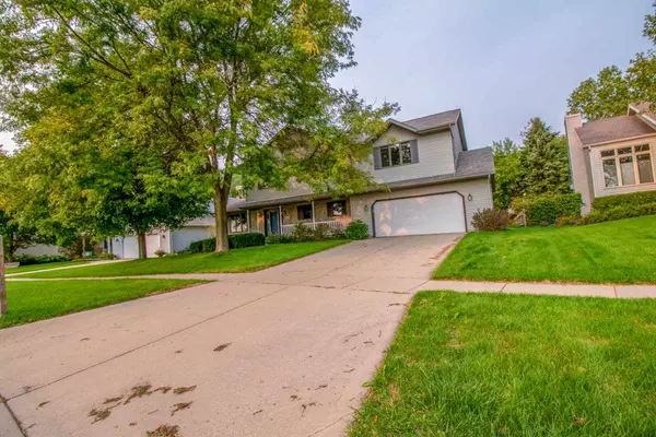 307 W Verleen Ave, Waunakee, WI 53597