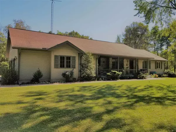 N344 15th Rd, Pardeeville, WI 53954