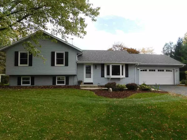 North Prairie, WI 53153-9704,417 Brian CT