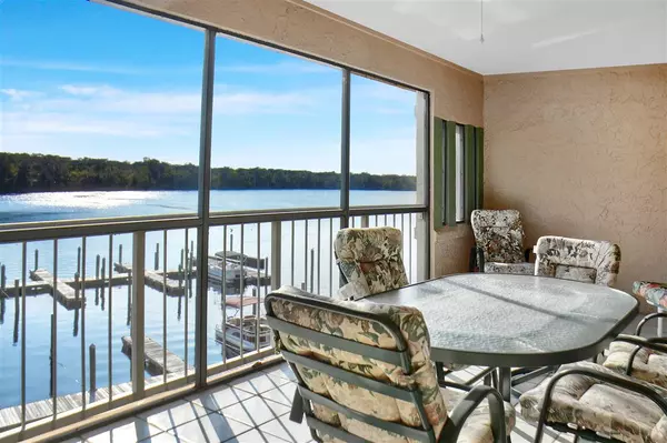 99 Broad River Place 1204, Welaka, FL 32193