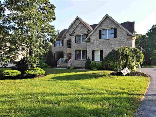 50 Hartford Dr Dr, Egg Harbor Township, NJ 08234