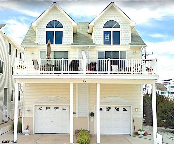 42 72nd St #East, Sea Isle City, NJ 08243