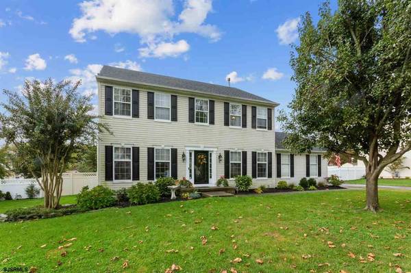 5 Clover Hill Cir, Egg Harbor Township, NJ 08234