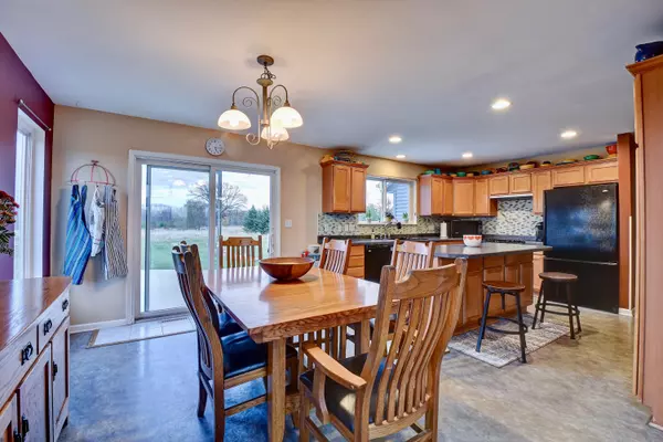 Wayne, WI 53040,8206 Broadview Ln