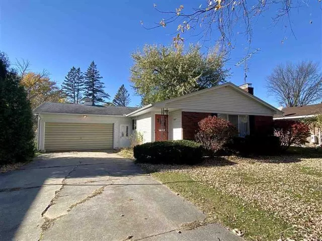 2877 CLAYBURN ROAD, Saginaw, MI 48603