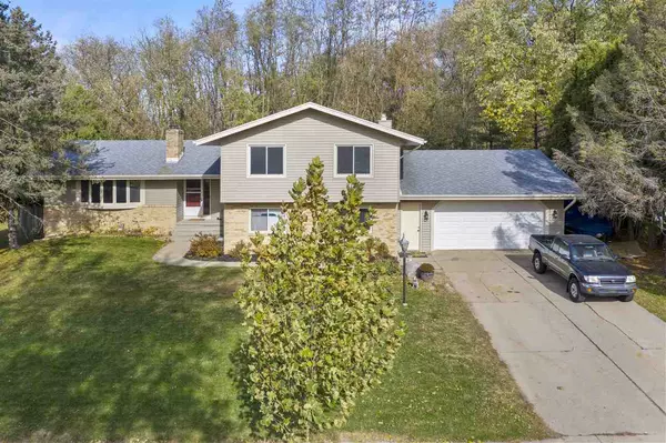 5120 Concord Dr, Middleton, WI 53562