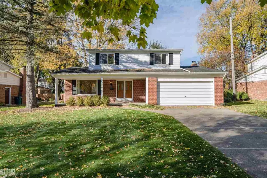 4327 Allegheny, Troy, MI 48085