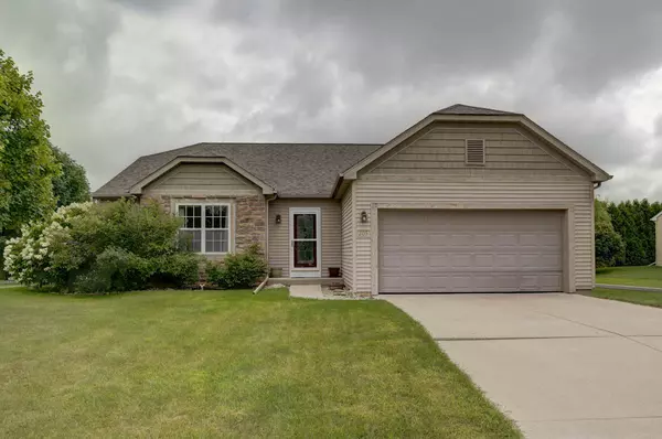 205 Prairie View Dr, Beaver Dam, WI 53916