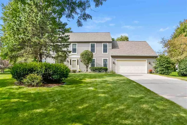 1206 Devonshire Ct, Middleton, WI 53562