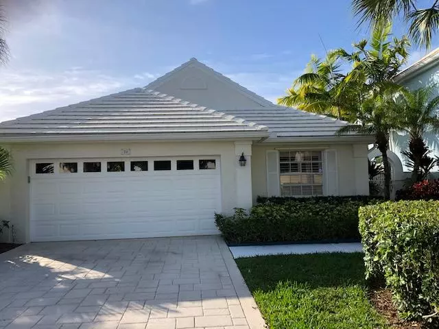 19 Blenheim Court, Palm Beach Gardens, FL 33418