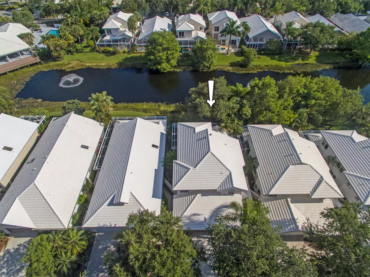 Palm Beach Gardens, FL 33418,272 W Canterbury DR