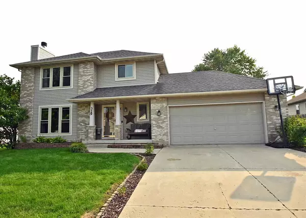 329 Heatherstone Dr, Sun Prairie, WI 53590